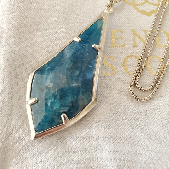 Kendra Scott Damon Pendant Necklace Aqua Apatite NWT - Picture 4 of 13